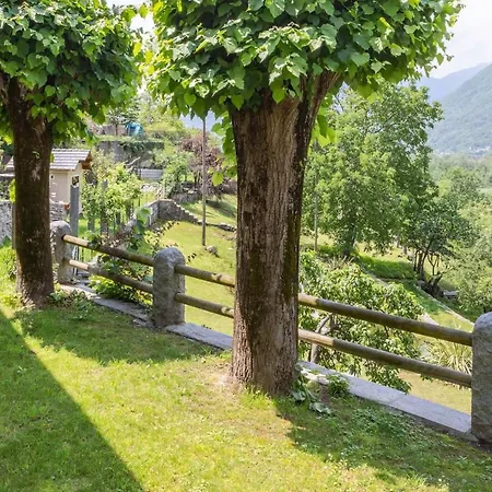 Hotel 3 Bedrooms House With Furnished Garden And Wifi At Vco Montecrestese