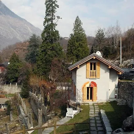 3 Bedrooms House With Furnished Garden And Wifi At Vco Montecrestese