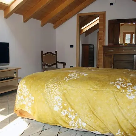 3 Bedrooms House With Furnished Garden And Wifi At Vco Hotel Montecrestese