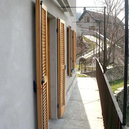 Hotel 3 Bedrooms House With Furnished Garden And Wifi At Vco 3*