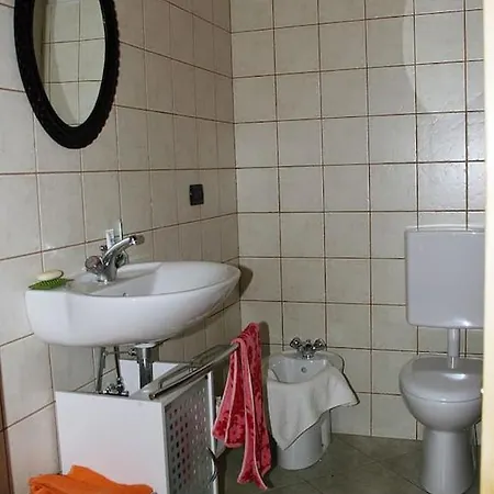 3 Bedrooms House With Furnished Garden And Wifi At Vco Hotel 3*